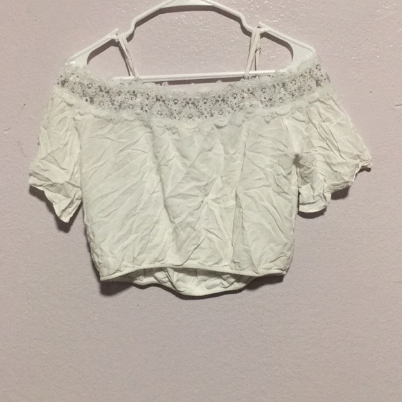 Whit blouse off the the shoulder - Picture 1 of 1